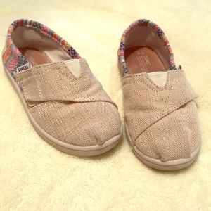 TOMS Classic Burlap Geo Textile Slip-On Shoe, Sz 9